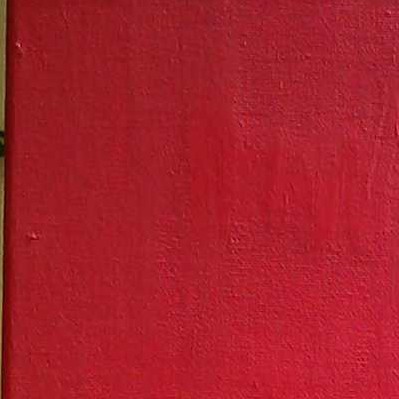 MUJER SOBRE FONDO ROJO 2